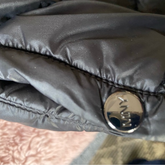 Women's Color Block Puffer Jacket - Picture 4 of 5